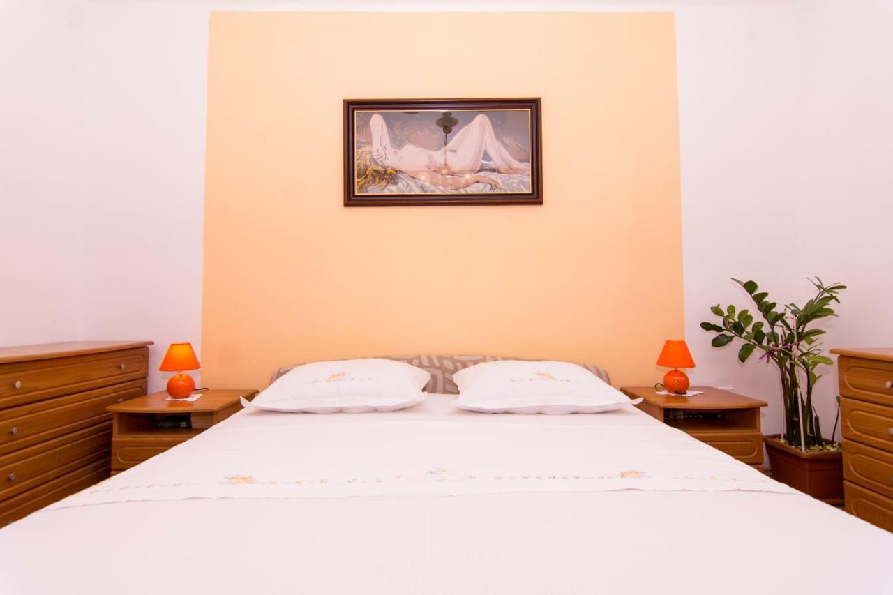 Apartmani Mm Trogir Exteriör bild